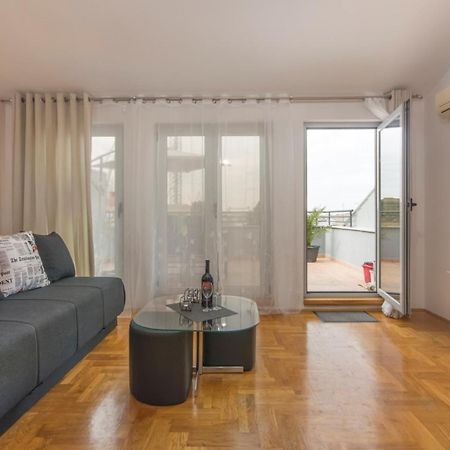 City Centre Sea View Apartment Pula Phòng bức ảnh