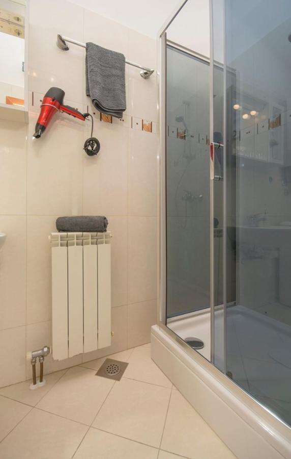 City Centre Sea View Apartment Pula Ngoại thất bức ảnh