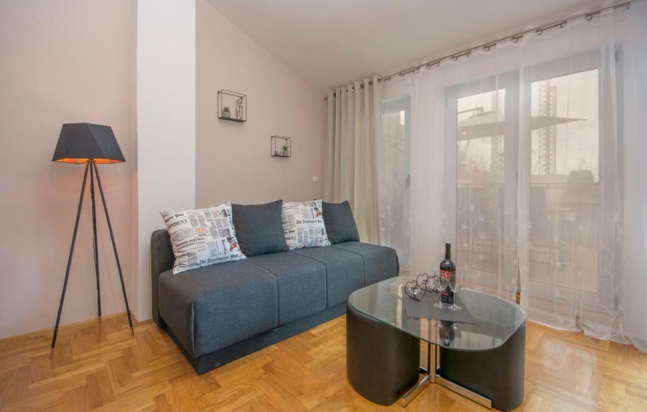 City Centre Sea View Apartment Pula Ngoại thất bức ảnh