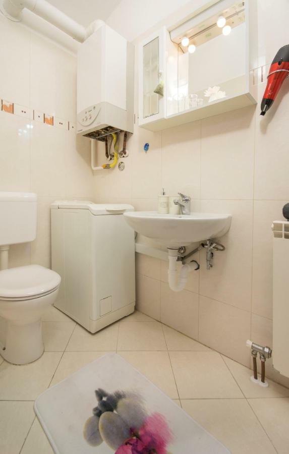 City Centre Sea View Apartment Pula Ngoại thất bức ảnh